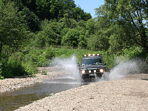 LandRover pod Komacz